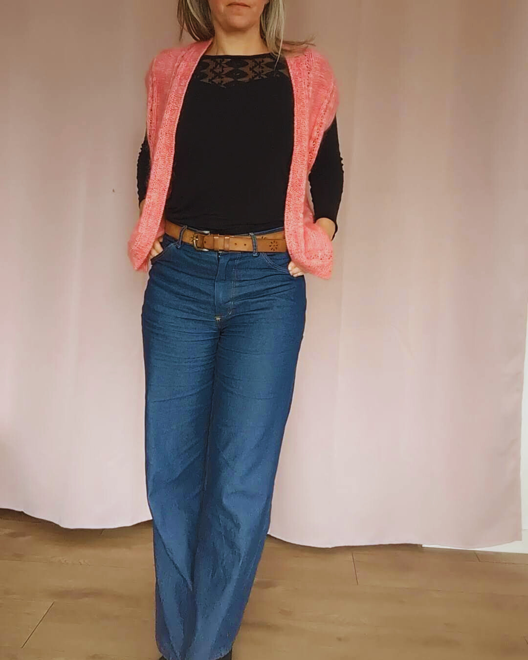 Le-pantalon-Charmant-le-jean-à-coudre-qui-allie-confort-et-féminité La Robe du Chat