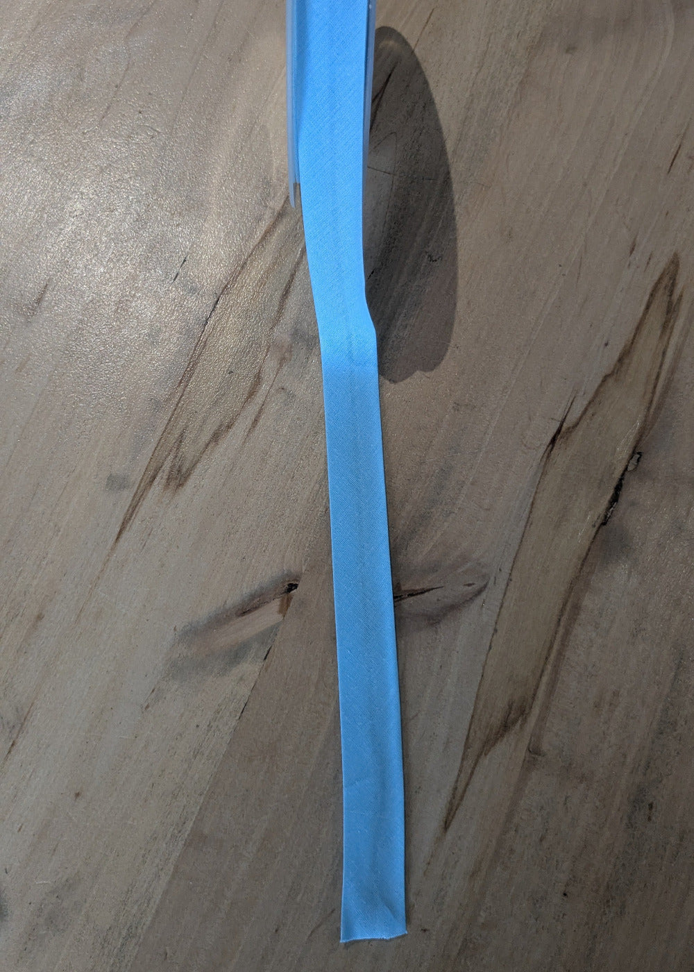 Biais coton bleu clair (n°51) - 40/20 fini cousu fait 10 mm