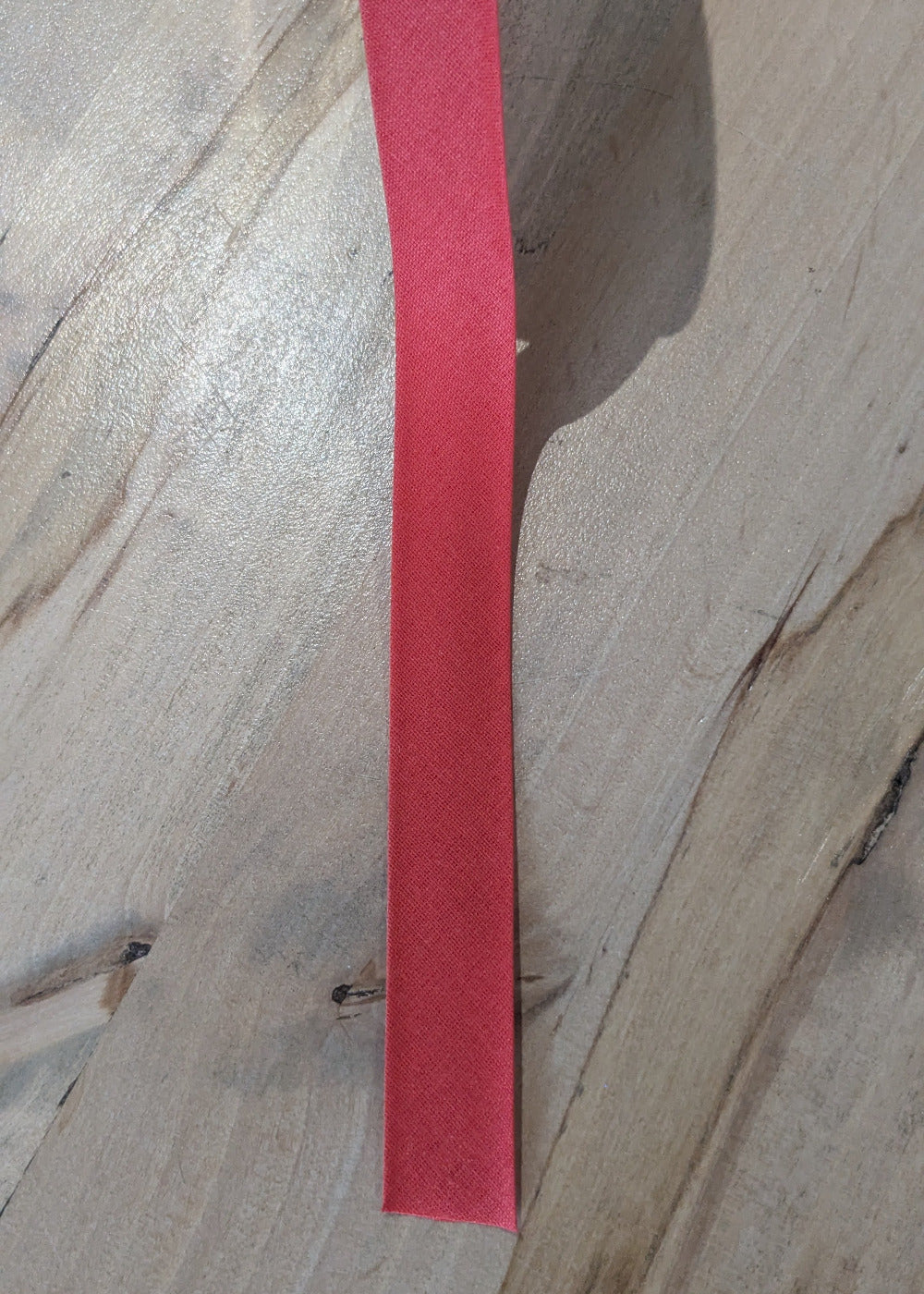 Biais coton rouge (n°4) - 40/20 fini cousu fait 10 mm La Robe du Chat