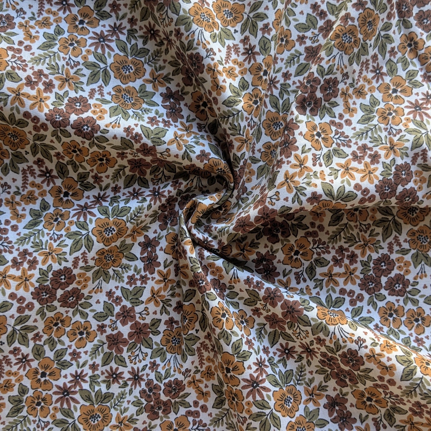 Popeline de Coton imprimé fleurs vintage  - La Robe du Chat